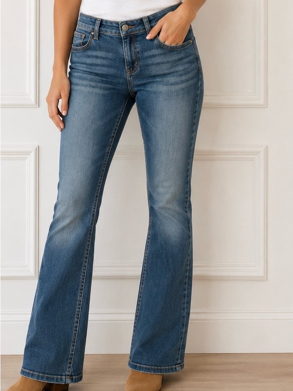 DKNY Jeans Size 12 Medium Wash Bootcut Stretch Woman’s Jeans